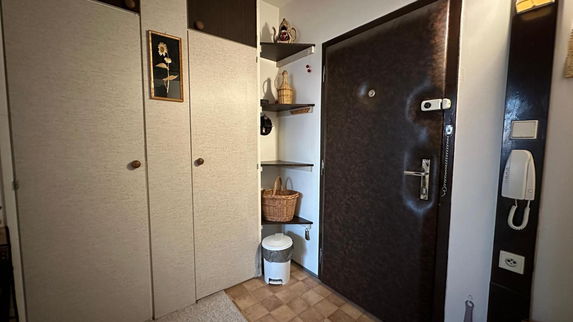 Apartment Vintage
